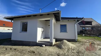 Eladó Szigetszentmiklós, kedvelt részén, 5 szobás ÖNÁLLÓ Családi-ház. – 9. kép