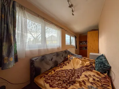 Eladó Önálló Ház, praktikus elrendezéssel, tágas udvarral – 17. kép