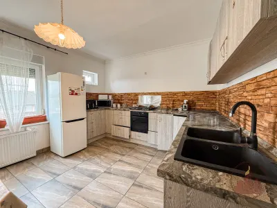 Tököl - vállalkozásra alkalmas ingatlan, tágas telekkel eladó – 8. kép