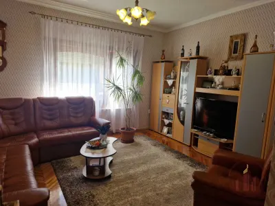 Napelemes családi ház – 15. kép