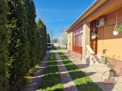 Napelemes családi ház – 2. kép