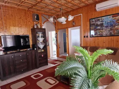 Napelemes családi ház – 6. kép