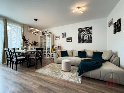 Újszerű, erdőszéli ikerházrész Vácrátóton, 550 m² kerttel, 2 fürdővel, pergolás terasszal – 7. kép