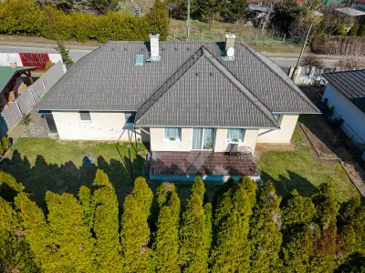 Kandallós, kulcsrakész családi ház Szadán – önálló, 564 m² telek, garázzsal – 24. kép