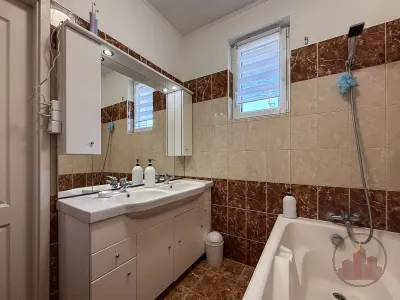 Kandallós, kulcsrakész családi ház Szadán – önálló, 564 m² telek, garázzsal – 17. kép