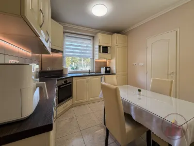 Kandallós, kulcsrakész családi ház Szadán – önálló, 564 m² telek, garázzsal – 11. kép