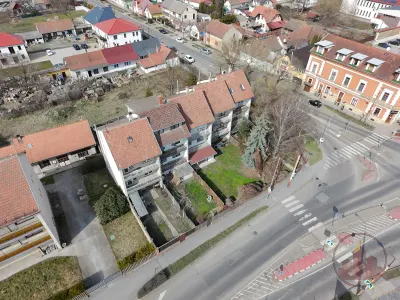 5 szoba, saját garázs, saját kert – három szint Aszód szívében – 26. kép