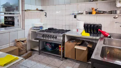 Sokoldalú lehetőségeket kínáló, háromszintes családi ház és működő vállalkozás egy helyen, Vácrátóton – 20. kép