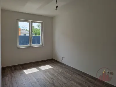 Azonnal költözhető ikerház nagy terekkel! – 20. kép