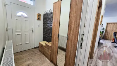 4 szobás Sorház, külön udvarral – 10. kép