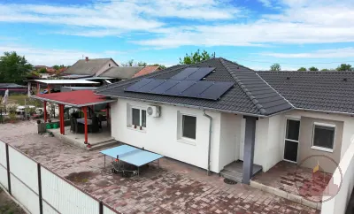 4 szobás Sorház, külön udvarral – 3. kép