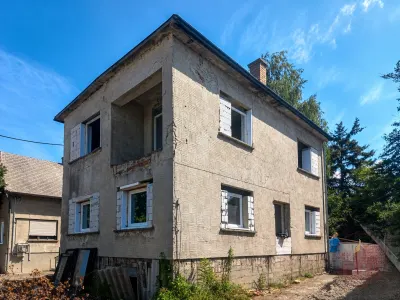 Nagy telek+saját elképzelésre alakítható kétszintes családi ház – 2. kép