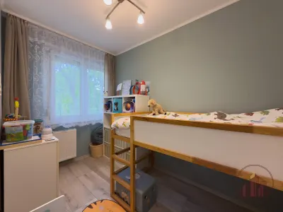 Felújított lakás az első emeleten, csendes nyugodt környezetben – 14. kép
