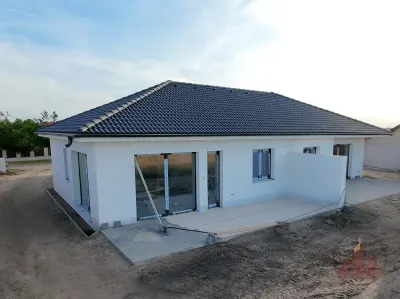 Nyáregyháza - Új építésű Ikerház - 4 szoba + Garázs – 2. kép