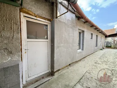 Önálló ház, Központhoz közel – 3. kép