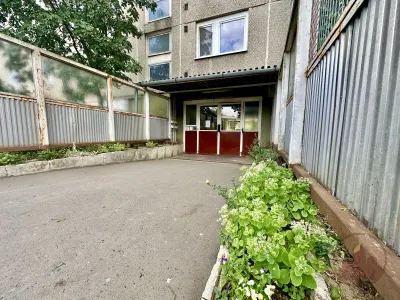Praktikus elrendezésű, világos lakás, kiváló elhelyezkedéssel, gyorsan birtokba vehető! – 2. kép