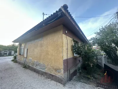 Nagy telek, két külön ház – lakhatás és vállalkozás egy helyen – 2. kép