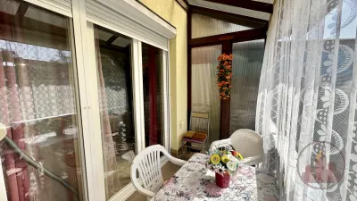 Tárolókapcsolatos sorházi lakás, saját 160 m2 kertrésszel eladó – 27. kép