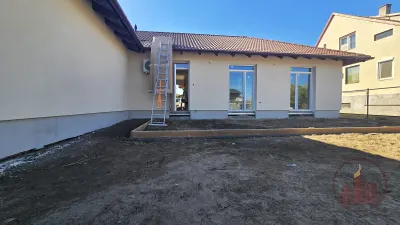 Ikerház, nagy telekkel és különálló Garázzsal! – 7. kép