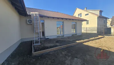 3 szobás ikerház, közös fal nélkül, fűtött garázzsal – 11. kép