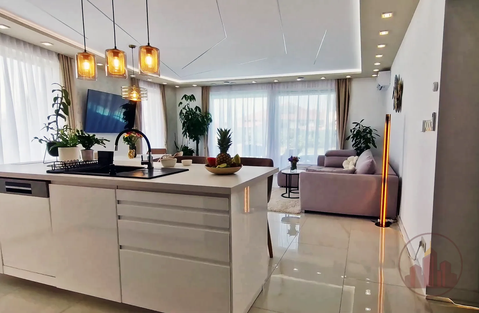 Prémium családi ház medencével, kerti tóval és szaunával Dunaharaszti kedvelt részén - kép 6