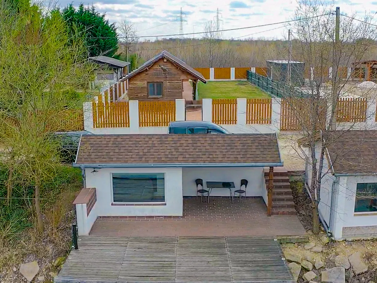 Egyedi tervezésű pince és otthonos faház, karnyújtásnyira a vízparttól, saját stéggel - kép 6