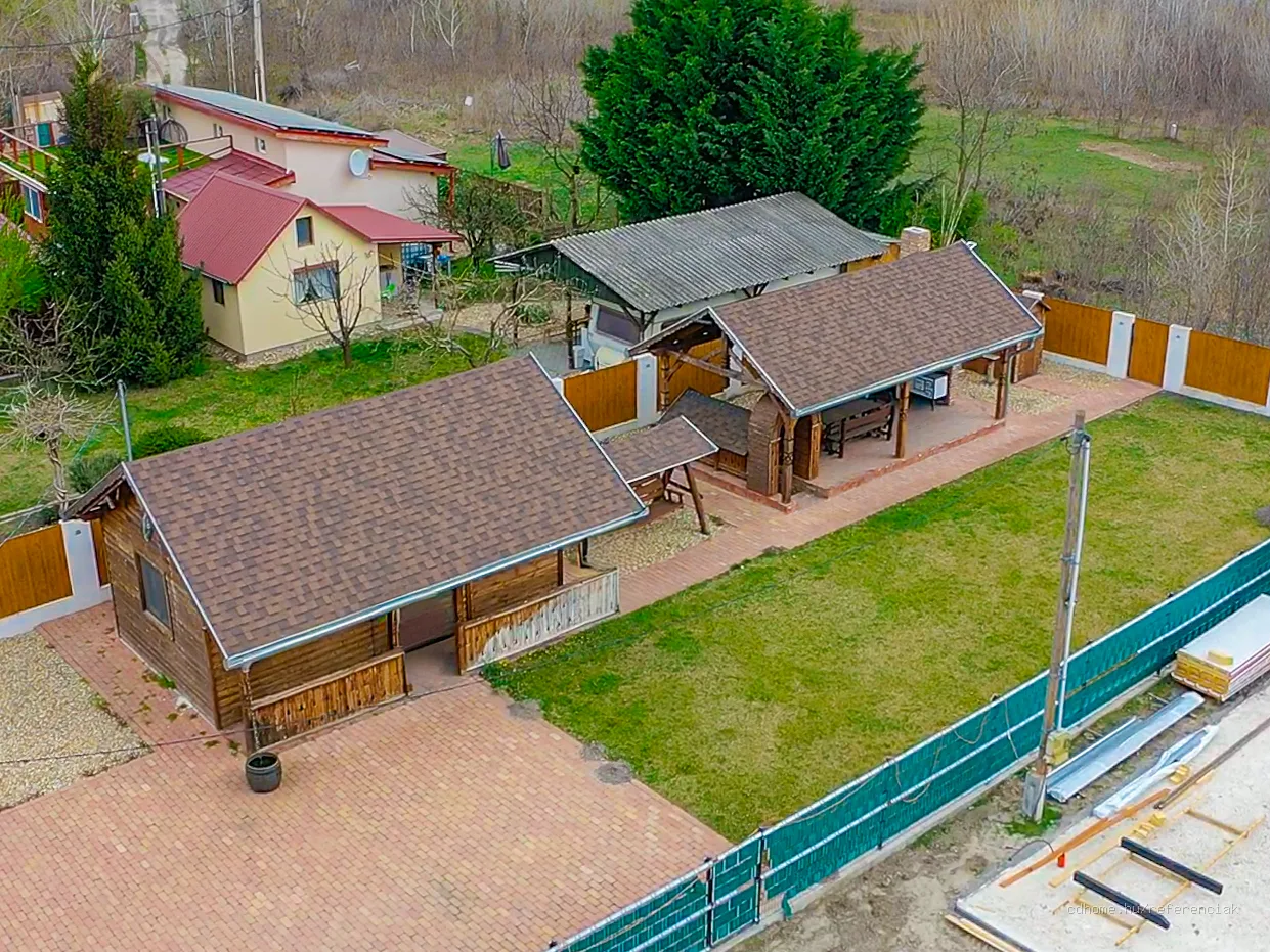 Egyedi tervezésű pince és otthonos faház, karnyújtásnyira a vízparttól, saját stéggel - kép 7